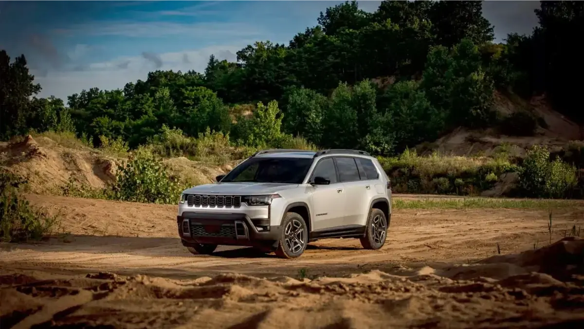 Jeep Cherokee 2026 có thêm cấu hình hybrid tiêu chuẩn